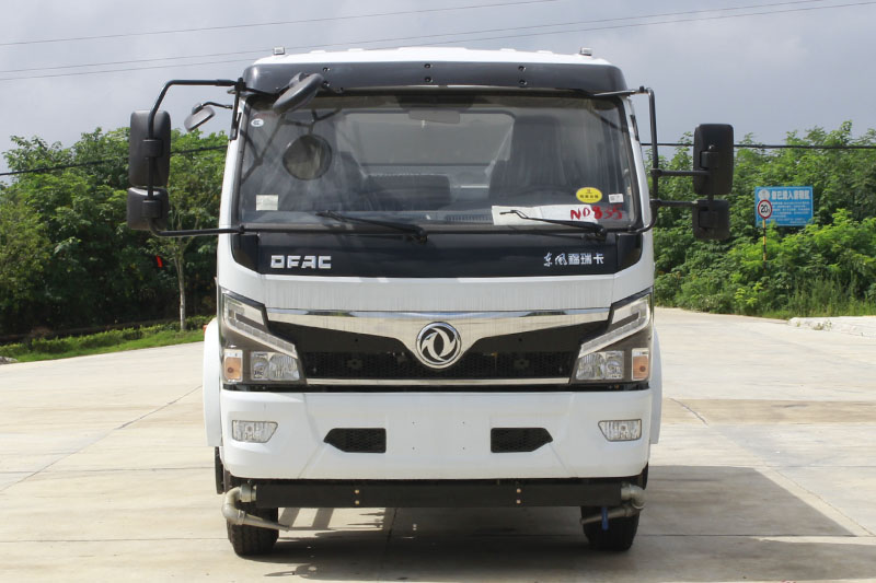 東風(fēng)福瑞卡灑水車（11.3方）