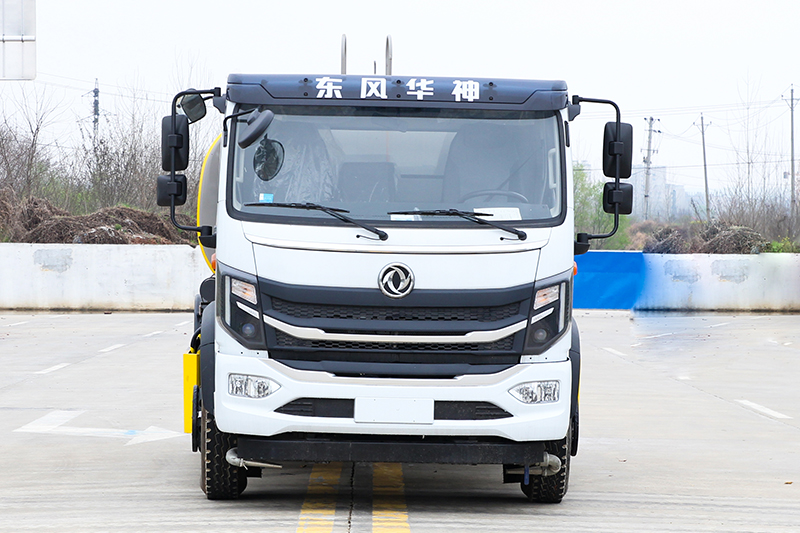 東風(fēng)華神T3灑水車(chē)（12方）（選裝30~40米霧炮）