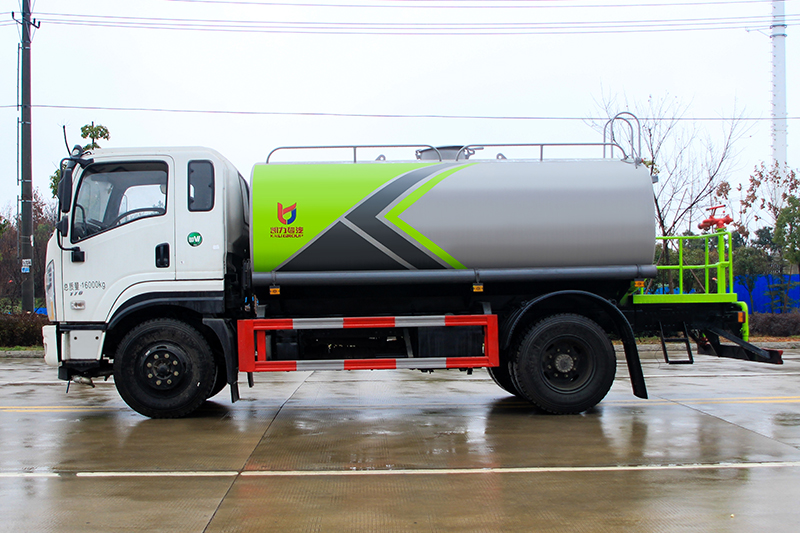 東風(fēng)專(zhuān)底D1L灑水車(chē)（12.3方）