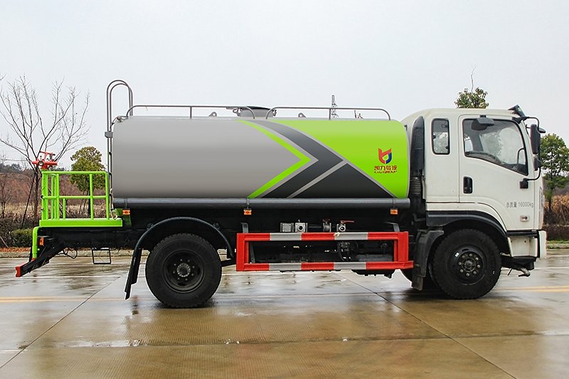東風(fēng)專(zhuān)底D1L灑水車(chē)（12.3方）