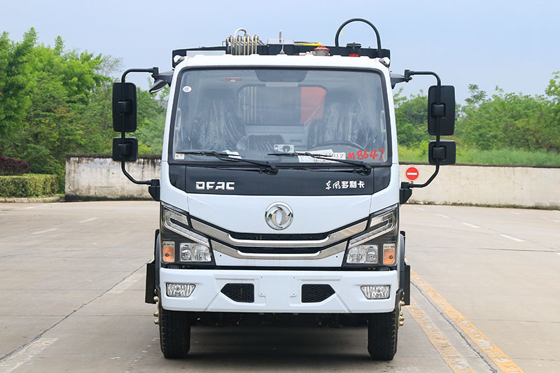 東風(fēng)小多利卡壓縮式垃圾車（6方）