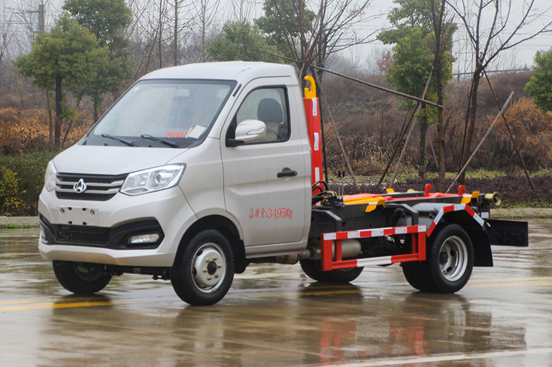 （藍(lán)牌）長(zhǎng)安勾臂垃圾車（雙輪）（3方）