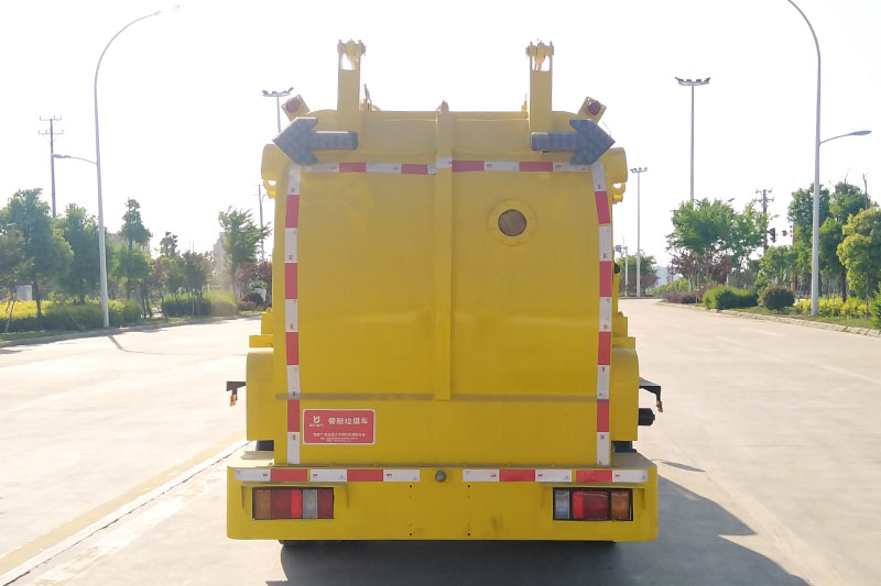 江鈴順達(dá)餐廚垃圾車（廂式）（6方）