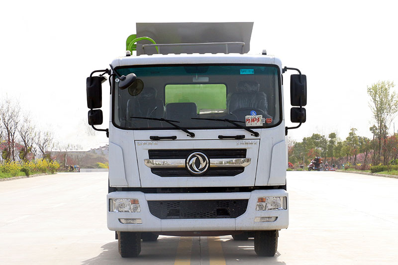 東風(fēng)D9餐廚垃圾車（罐式）（9方）