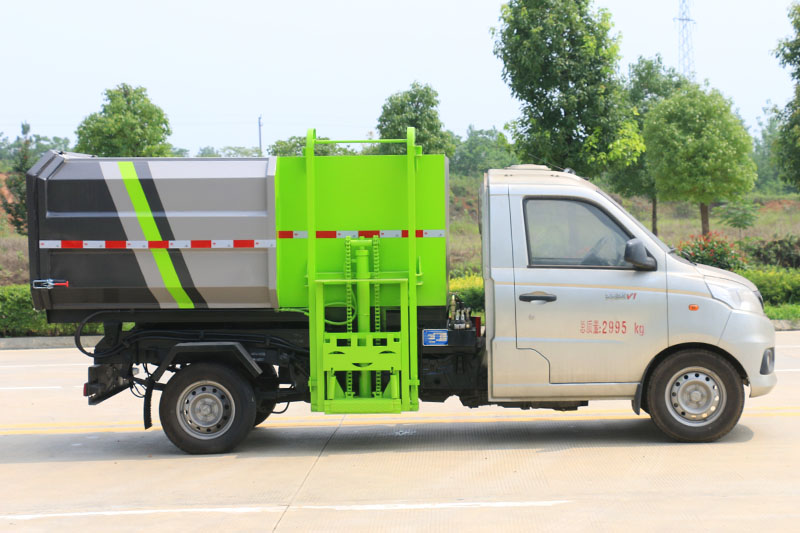福田祥菱V1側(cè)裝掛桶垃圾車（3方）
