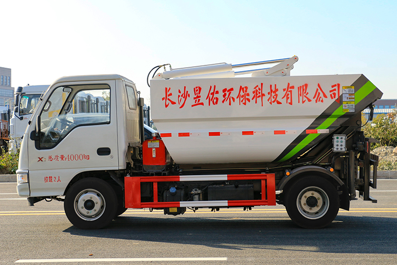江淮康鈴X1無(wú)泄漏后裝掛桶垃圾車（3.5方 3方）