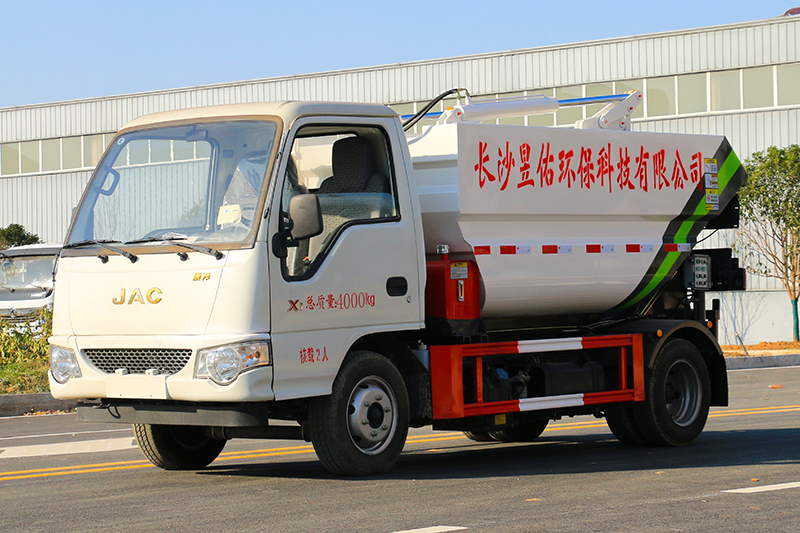 江淮康鈴X1無(wú)泄漏后裝掛桶垃圾車（3.5方 3方）