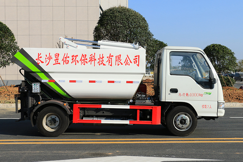江淮康鈴X1無(wú)泄漏后裝掛桶垃圾車（3.5方 3方）