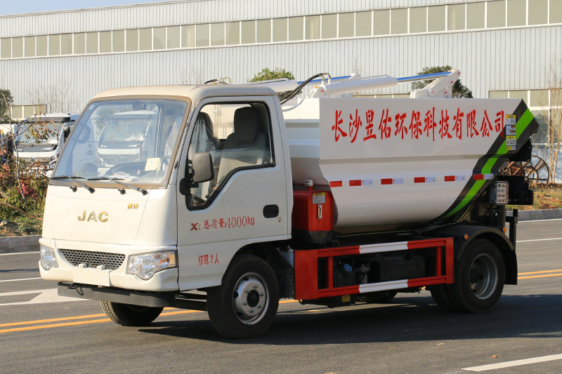 江淮康鈴X1無(wú)泄漏后裝掛桶垃圾車（3.5方 3方）