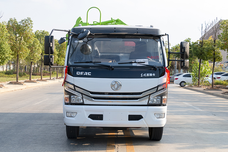 東風(fēng)大多利卡側(cè)裝壓縮垃圾車（10方）