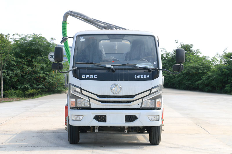 東風(fēng)小多利卡吸糞車(chē)（5方）