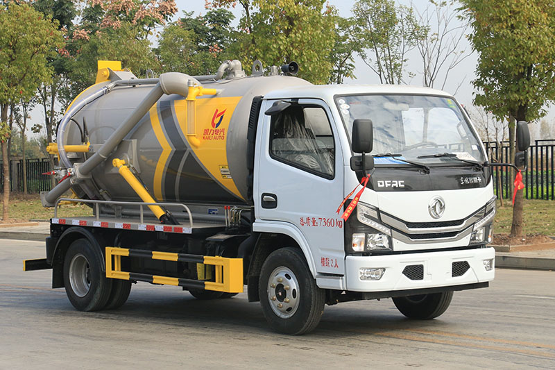 東風(fēng)小多利卡吸污車（4.5方）