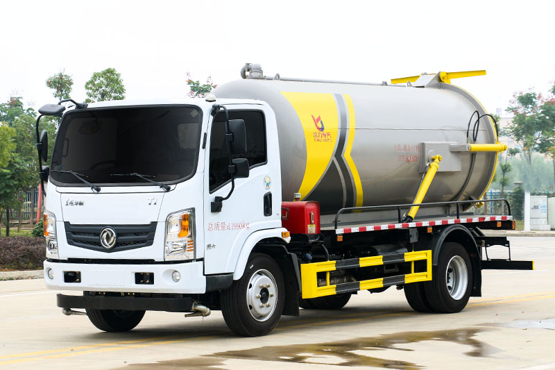 東風(fēng)華神T1吸污車（9方）