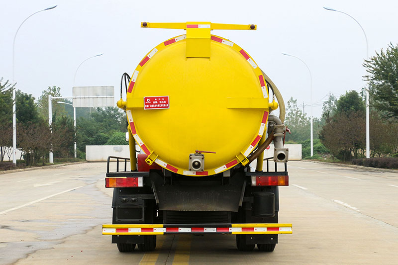 東風(fēng)華神T1吸污車（9方）