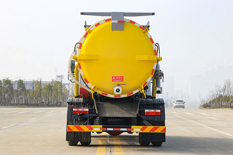 東風(fēng)D9吸污車（12方）