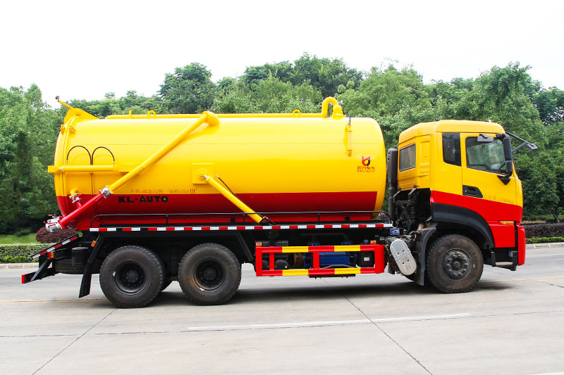 東風(fēng)天龍后八輪吸污車（18方）