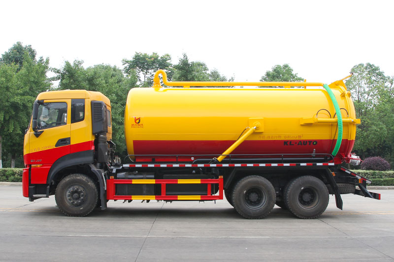東風(fēng)天龍后八輪吸污車（18方）