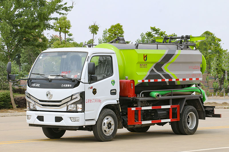 東風(fēng)小多利卡清洗吸污車（方罐）（1.7清水 3.7污水）