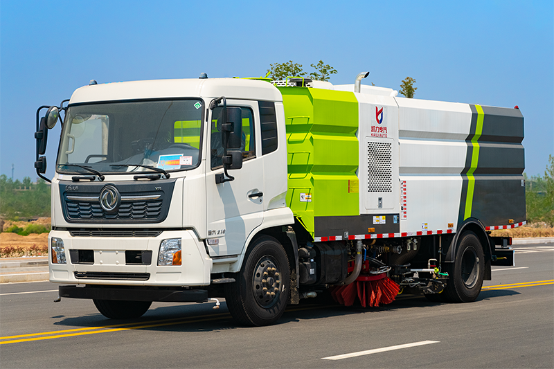 東風(fēng)天錦洗掃車（9水 7塵）