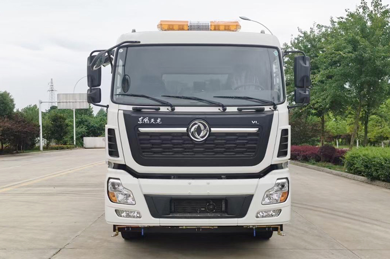 東風(fēng)天龍后雙橋洗掃車（12水  10塵）
