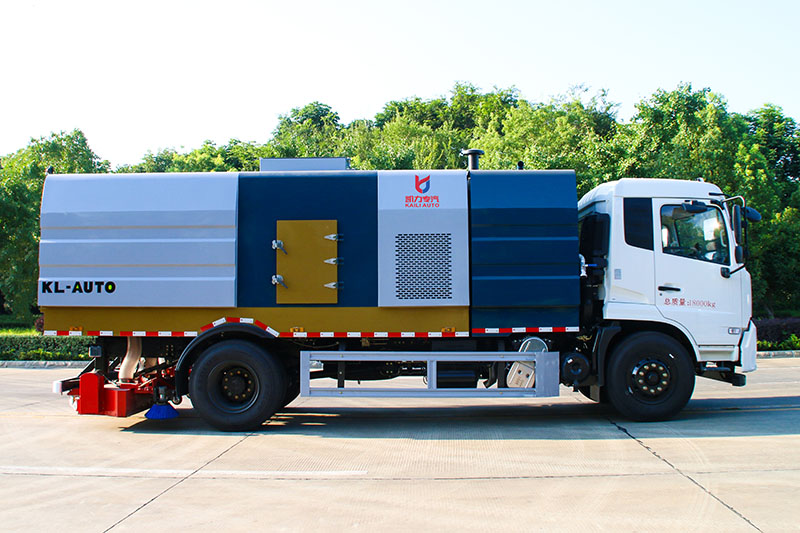 東風(fēng)天錦吸塵車(chē)（選裝后置滾刷 3水7塵）（2水7塵）