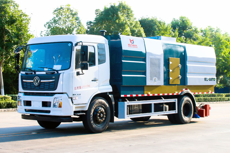 東風(fēng)天錦吸塵車(chē)（選裝后置滾刷 3水7塵）（2水7塵）