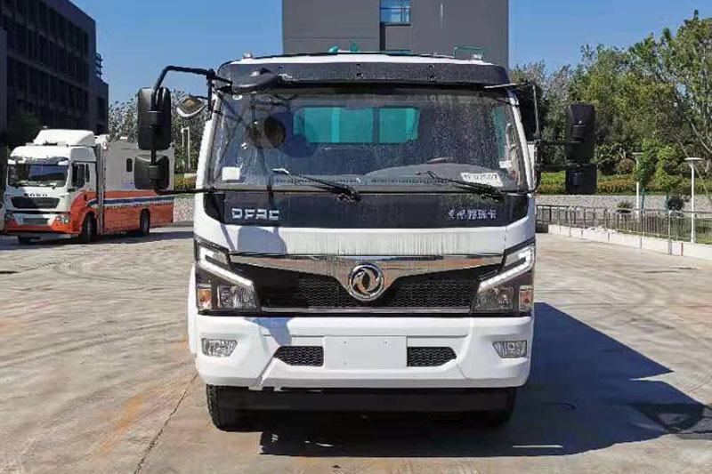 東風大多利卡吸塵車（后置吸塵）（1.5水 5塵）