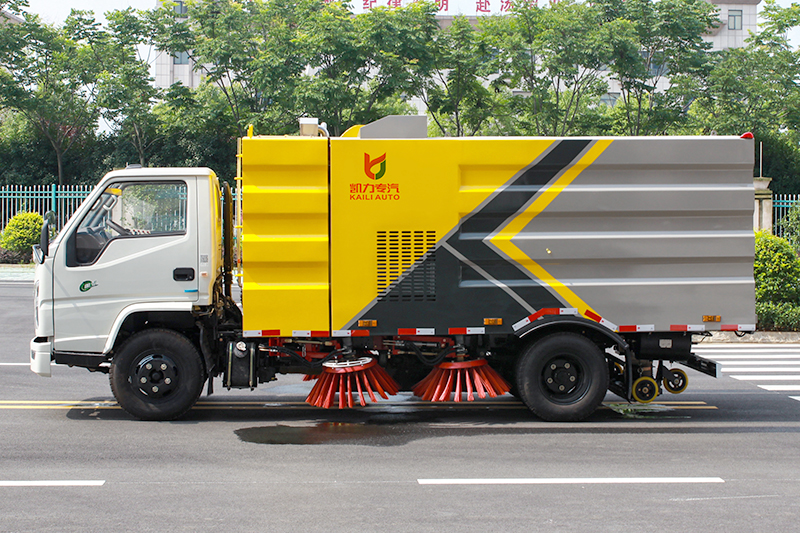 江鈴順達(dá)掃路車（1.5水4塵）