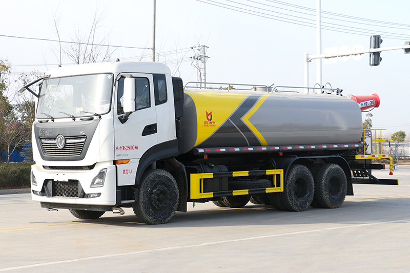 東風(fēng)天龍噴霧車(chē)（18.5方）（30米霧炮）