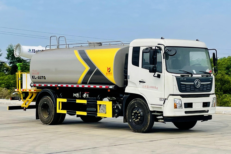 東風(fēng)天錦霧炮車（13.3方）（30米霧炮）