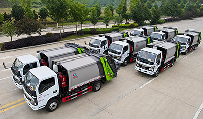 2021.8.3大運(yùn)灑水車批量發(fā)車