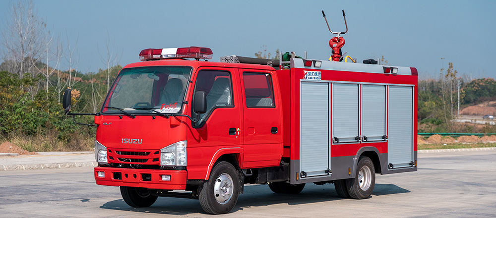 五十鈴700P內(nèi)藏水罐消防車圖4