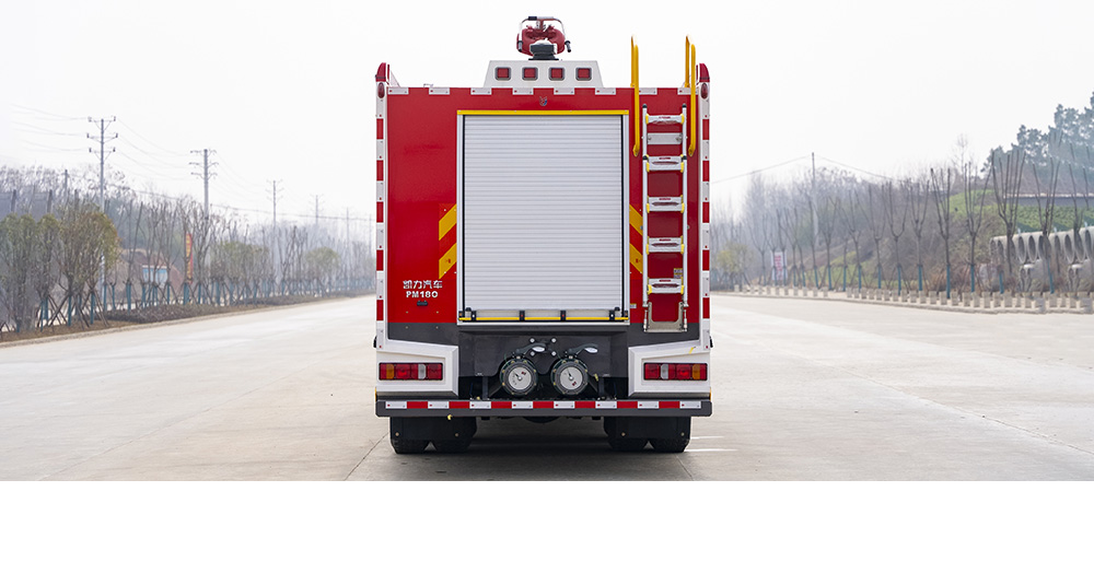豪沃后雙橋外露水罐消防車圖6