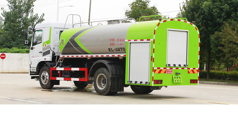 東風(fēng)華神消防灑水車(chē)圖2