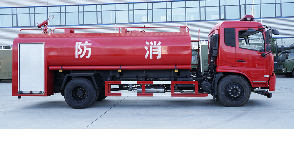 東風(fēng)天錦消防灑水車圖6