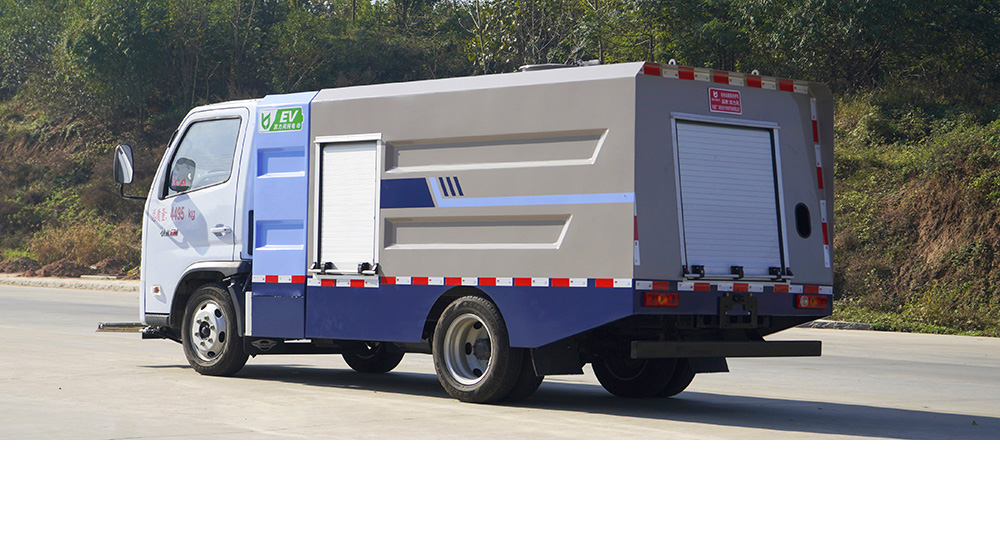 福田領(lǐng)航S1純電路面清洗車圖6