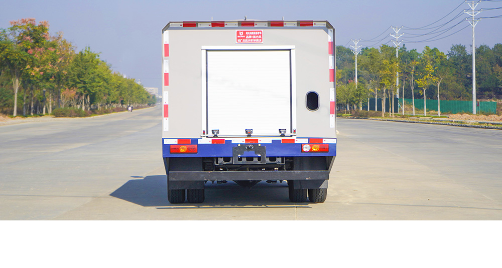 福田領(lǐng)航S1純電路面清洗車圖7