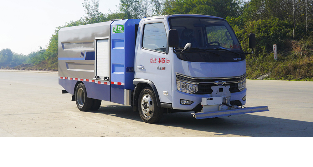 福田領(lǐng)航S1純電路面清洗車圖1