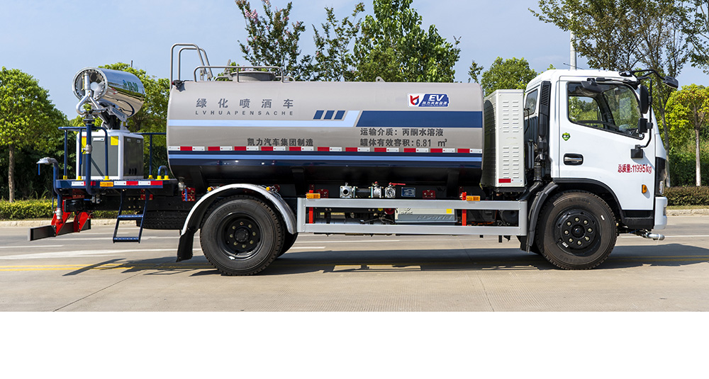 東風(fēng)福瑞卡混動(dòng)綠化噴灑車圖3