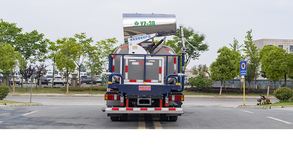 東風(fēng)華神純電多功能抑塵車圖8