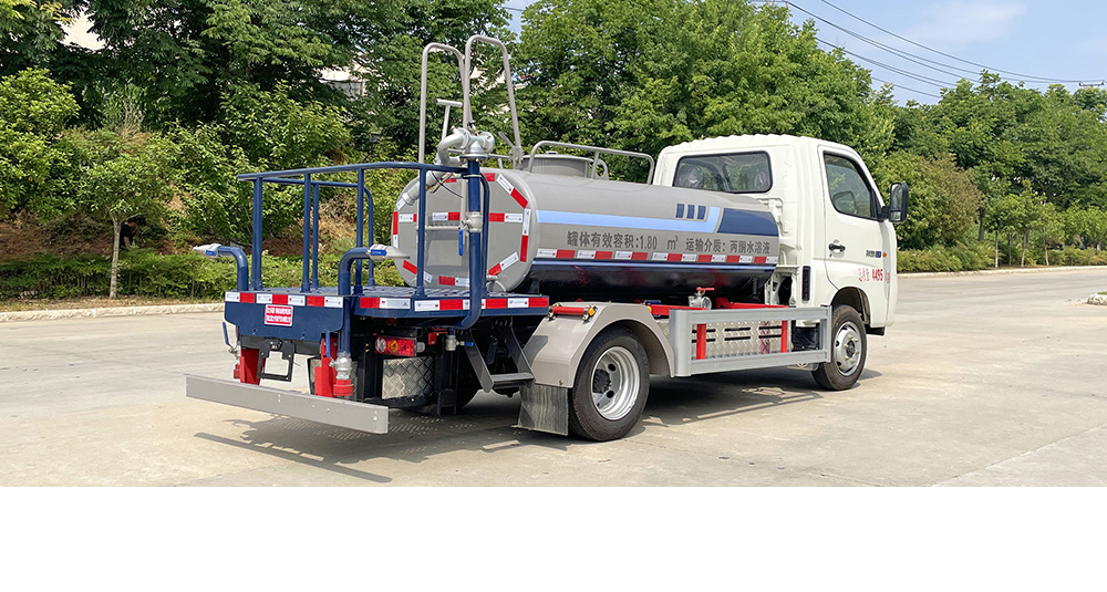 福田領(lǐng)航S1純電多功能抑塵車圖3