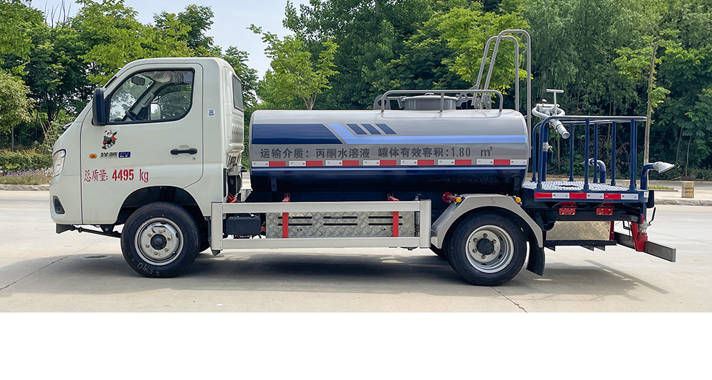 福田領(lǐng)航S1純電多功能抑塵車圖6