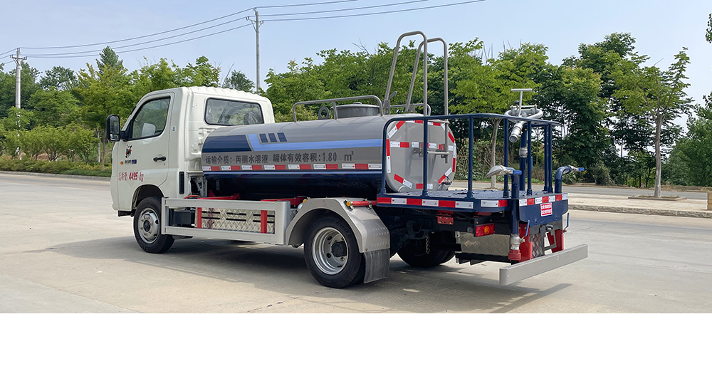 福田領(lǐng)航S1純電多功能抑塵車圖4