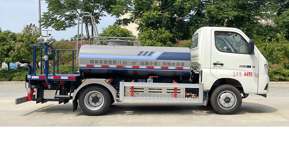 福田領(lǐng)航S1純電多功能抑塵車圖5