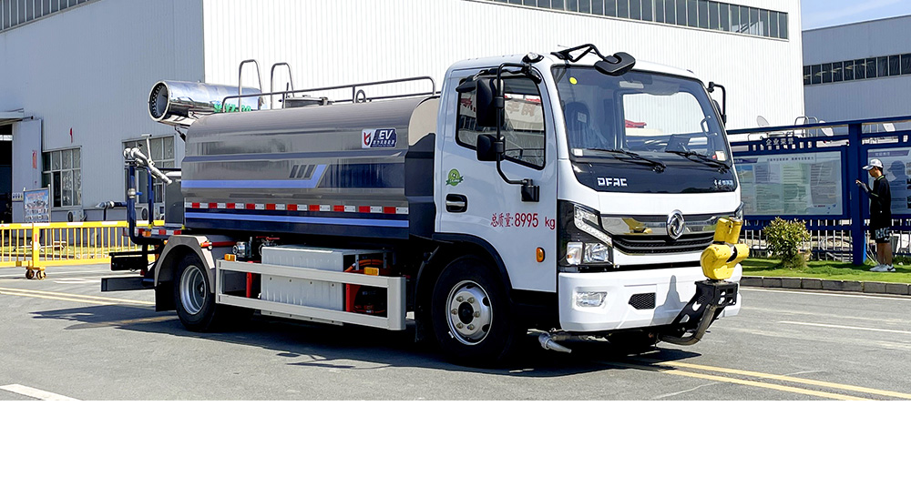 東風(fēng)凱普特純電多功能抑塵車圖1