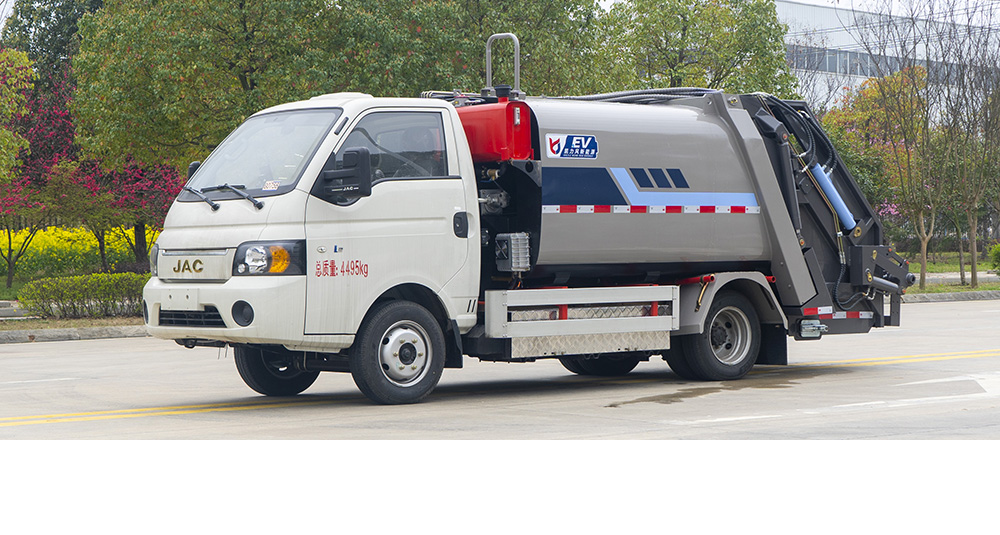 江淮凱達(dá)i3純電動(dòng)壓縮式垃圾車圖2