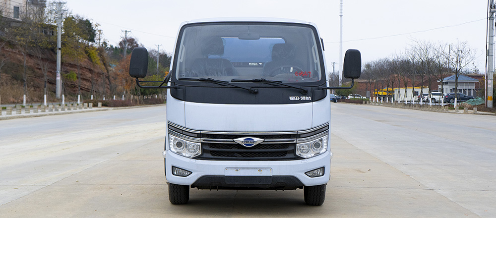 福田領(lǐng)航S1純電車廂可卸式垃圾車圖7
