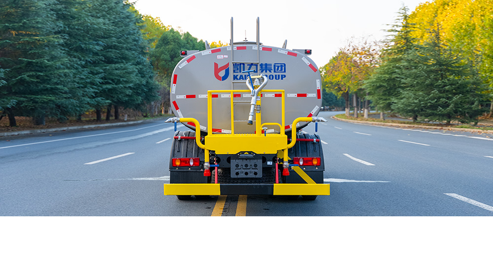 東風(fēng)華神KL5灑水車圖8
