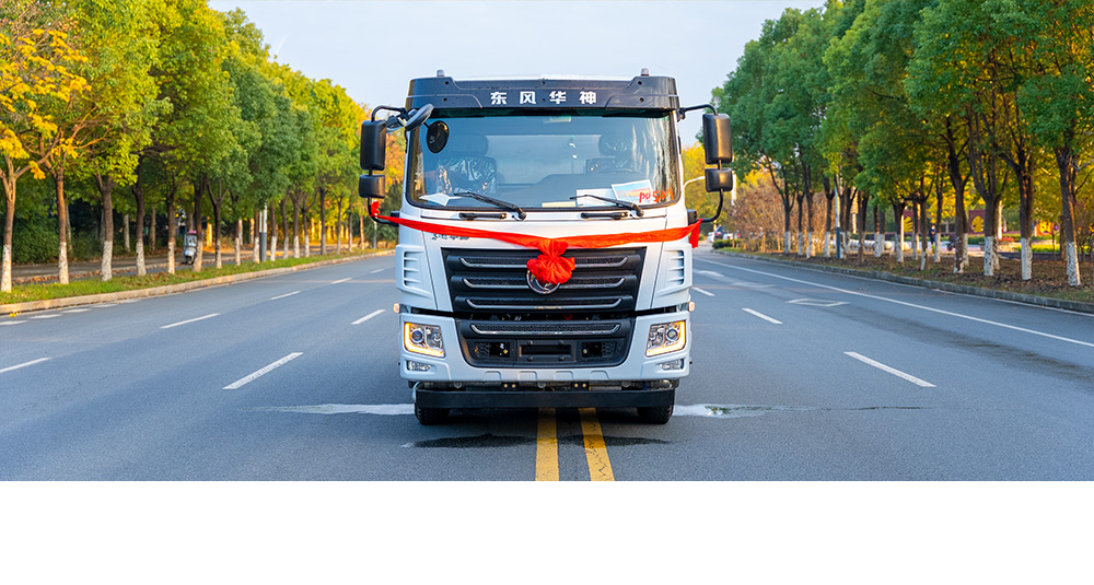 東風(fēng)華神KL5灑水車圖7