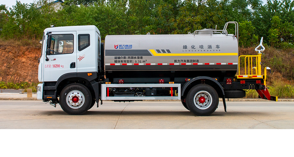 東風(fēng)D9灑水車圖4